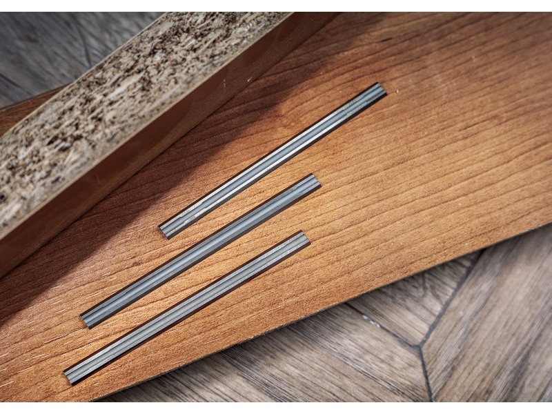 Skobeljni nož Bosch PRO, Dimenzije: 82x5,5x1,1mm, 2608635903